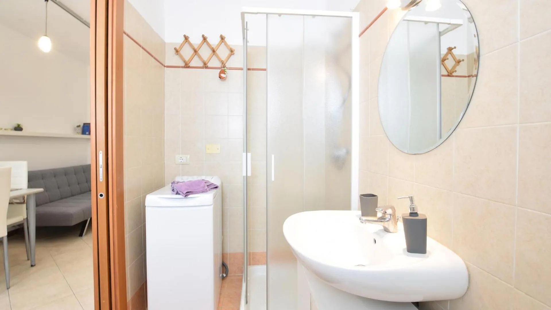 Amazing Apartment In Bardolino With Wifi