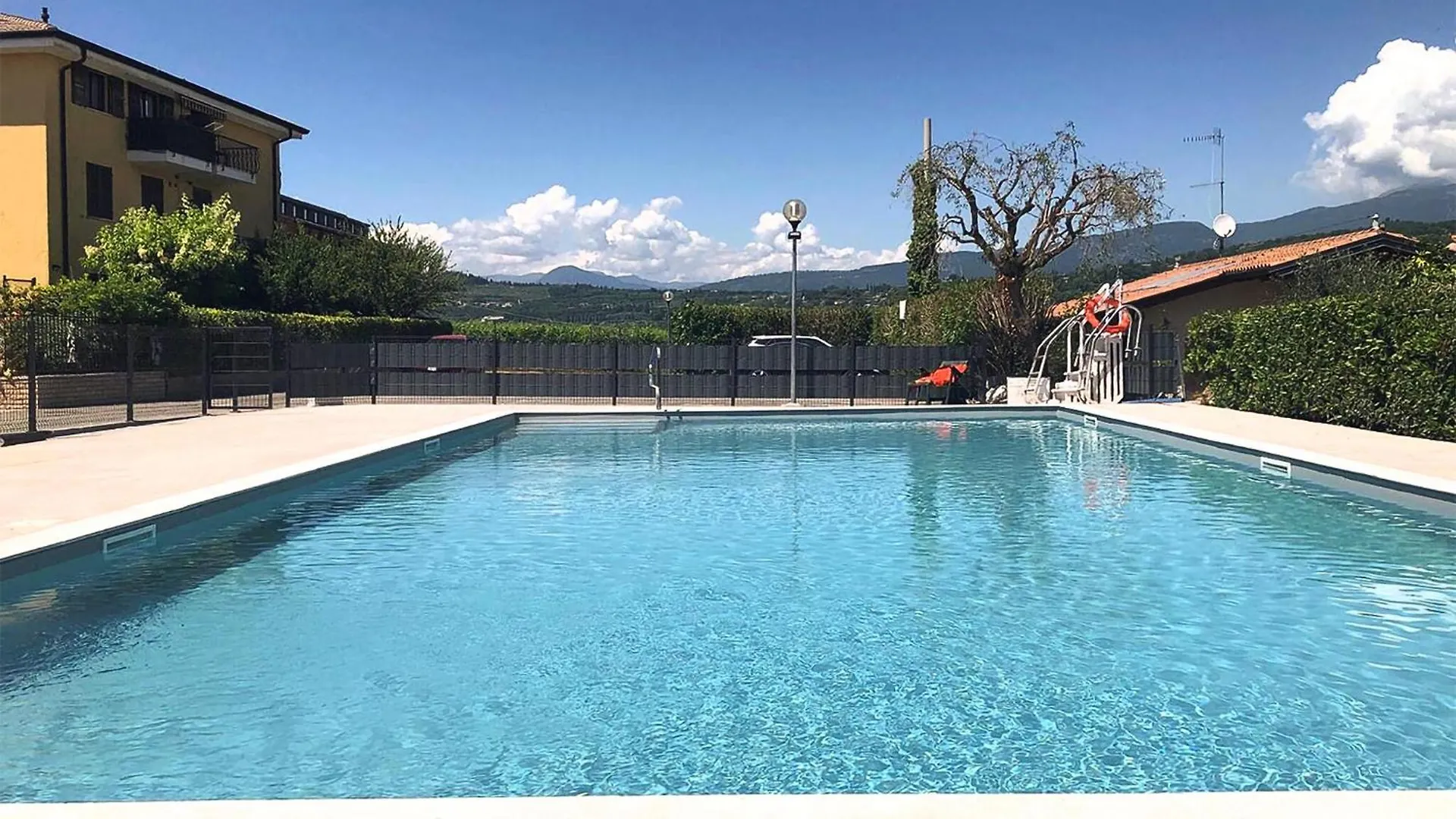 Amazing Apartment In Bardolino With Wifi