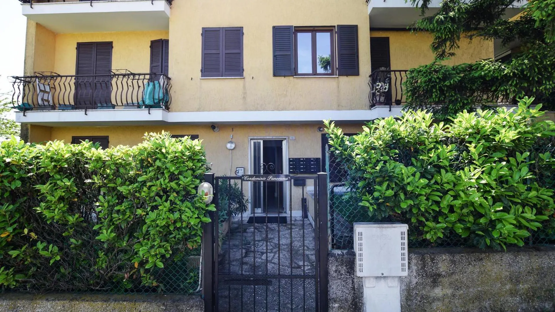 Amazing Apartment In Bardolino With Wifi